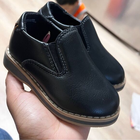 NWOT Cat & Jack Boys Black Faux Leather Dress Casual Slip On Shoes Sz 5 - Picture 2 of 7